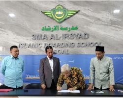 Penandatanganan MoU Yayasan Perguruan Al Irsyad Tegal with Pearson Education