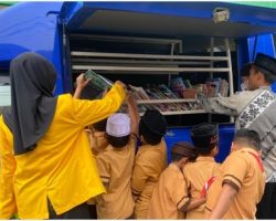 Kunjungan Perpusda ke Sekolah